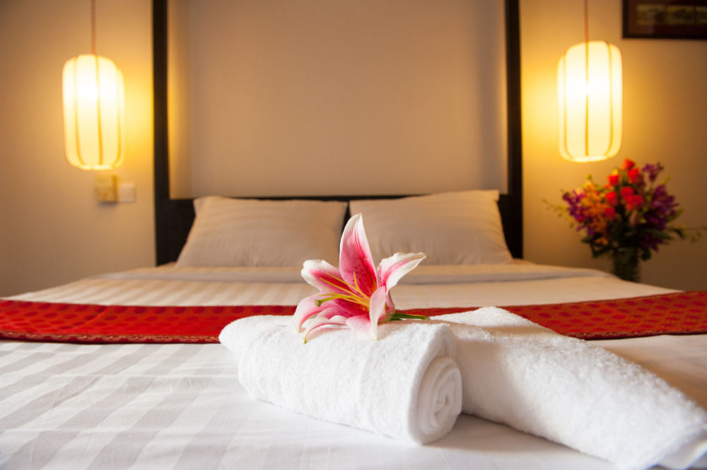 Villa Silk Road Hotel Phnom Penh Exterior photo