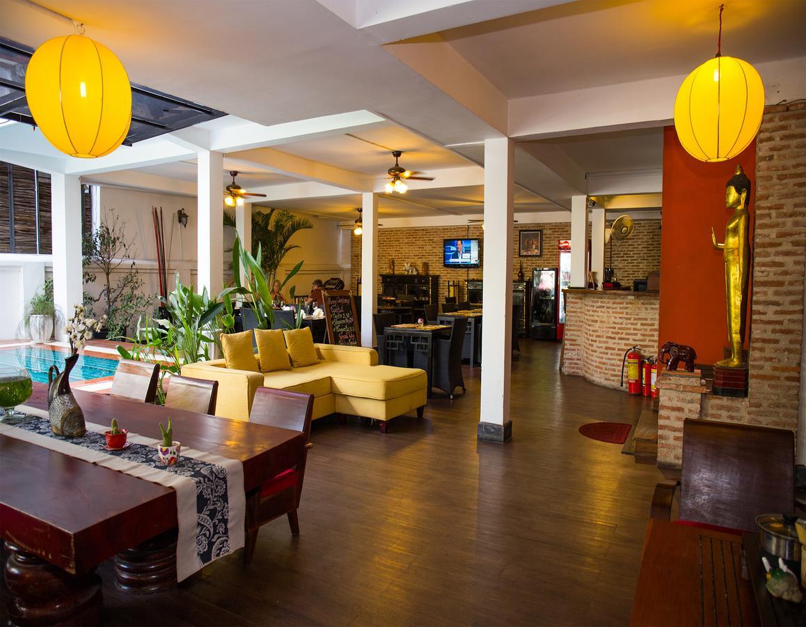 Villa Silk Road Hotel Phnom Penh Exterior photo