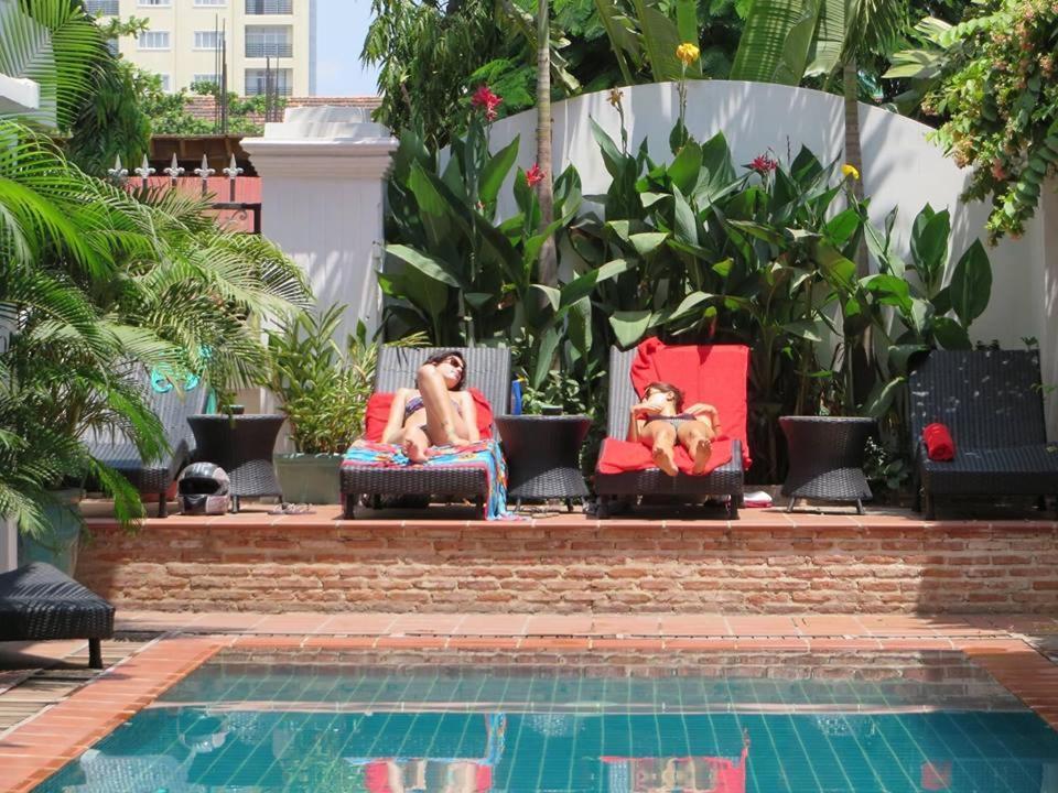 Villa Silk Road Hotel Phnom Penh Exterior photo